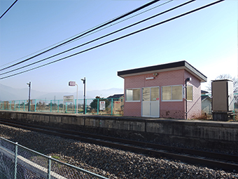 大糸線島高松駅
